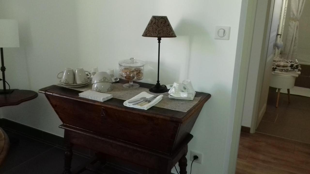 La Mathilde Bed & Breakfast Villeneuve-les-Avignon Exterior photo