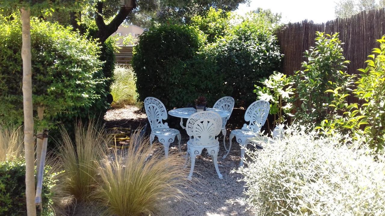 La Mathilde Bed & Breakfast Villeneuve-les-Avignon Exterior photo
