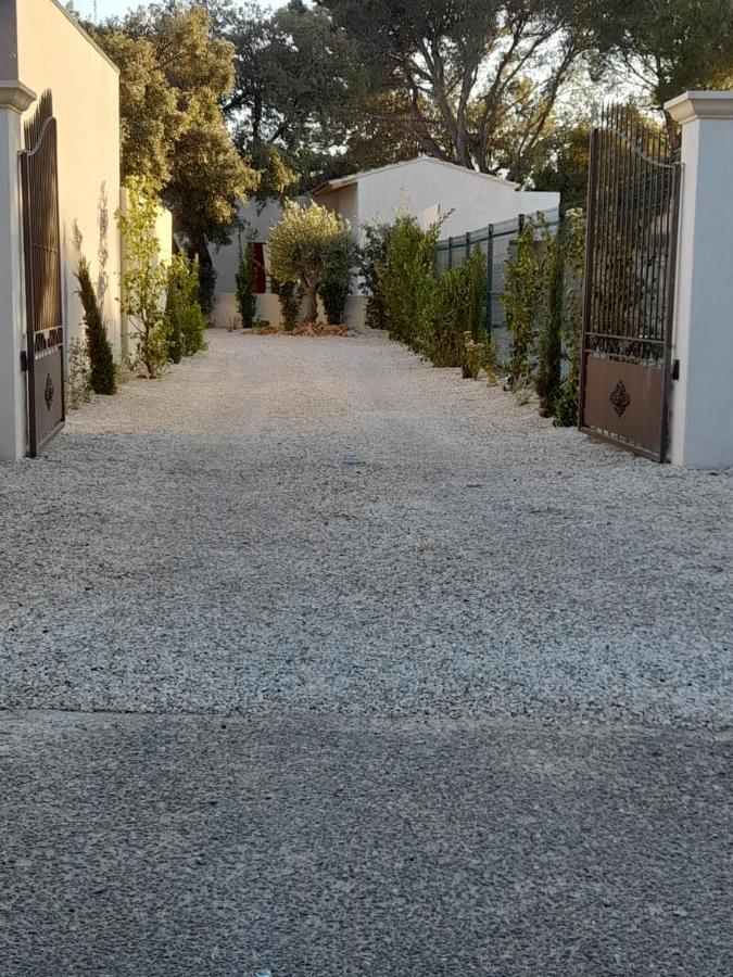 La Mathilde Bed & Breakfast Villeneuve-les-Avignon Exterior photo
